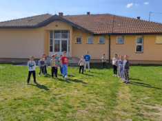 Pomozimo da deca u Donjoj Jajini dišu čist vazduh u svojoj školi